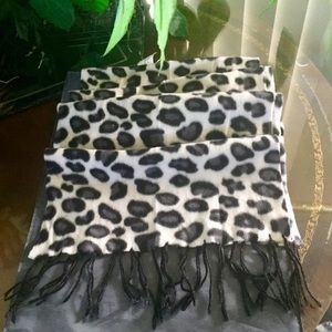 Luxurious Soft Scarf